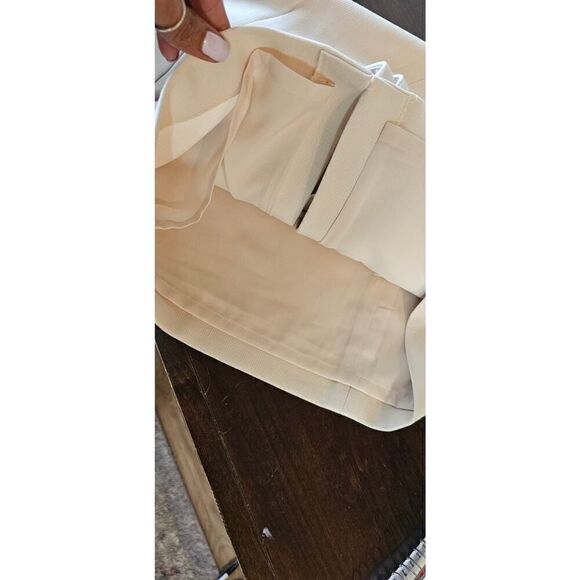 NWT Ann Taylor White Pencil Skirt with Belt Size 4 - Picture 7 of 9